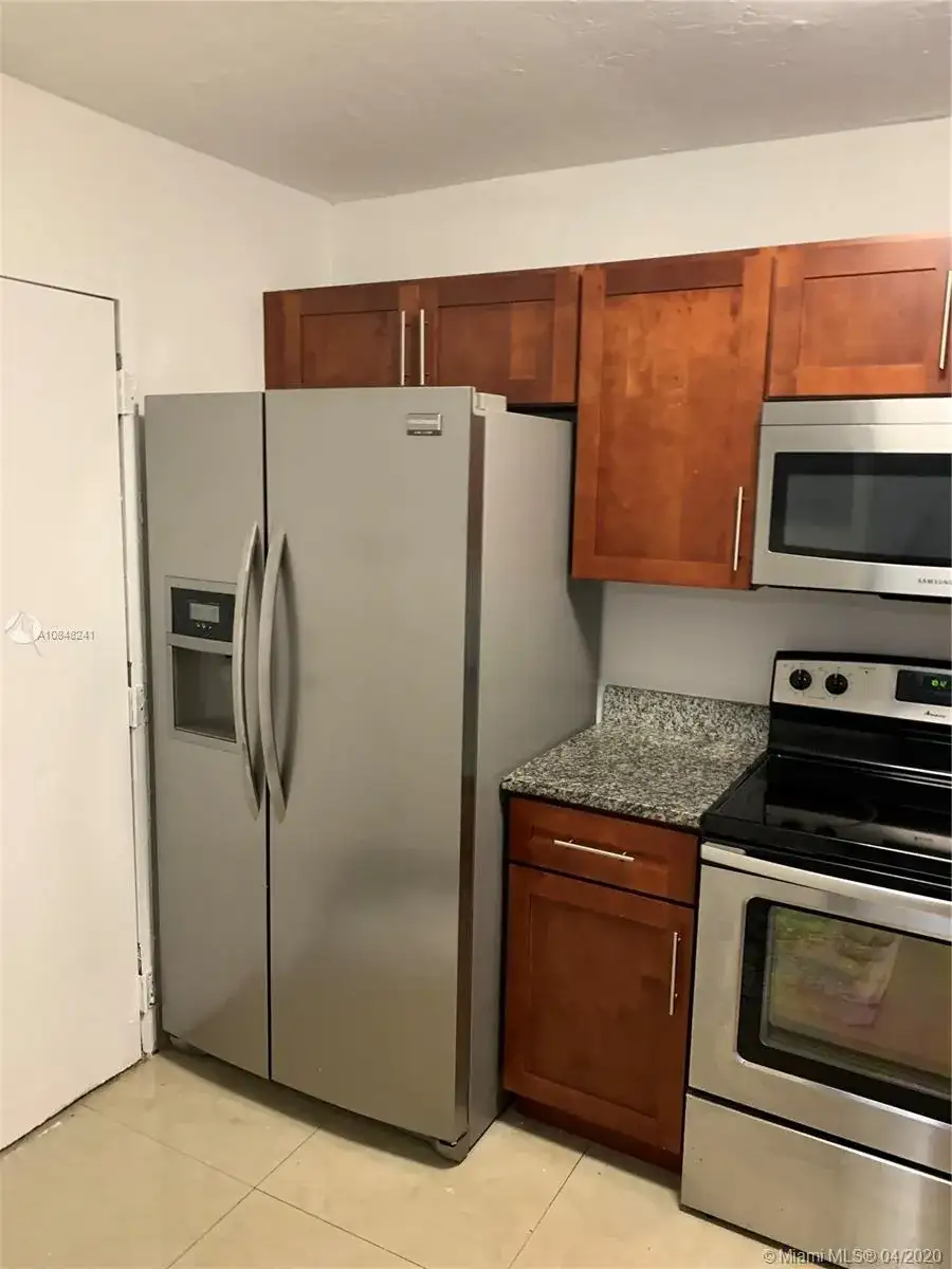 3600 NW 21st St # 114, Lauderdale Lakes FL 33311 photo 3