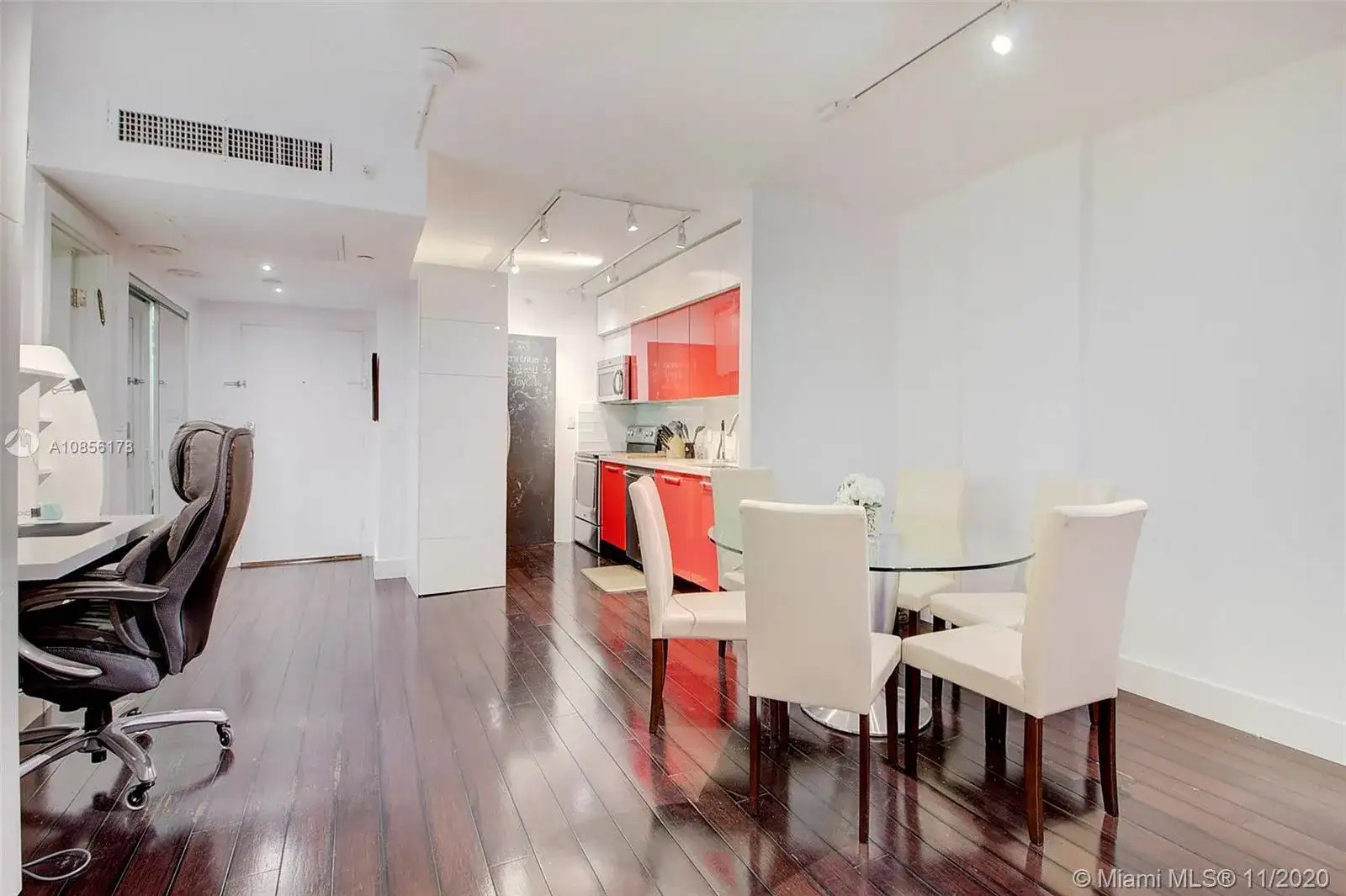 100 Lincoln Rd # 1514, Miami Beach FL 33139 photo 2