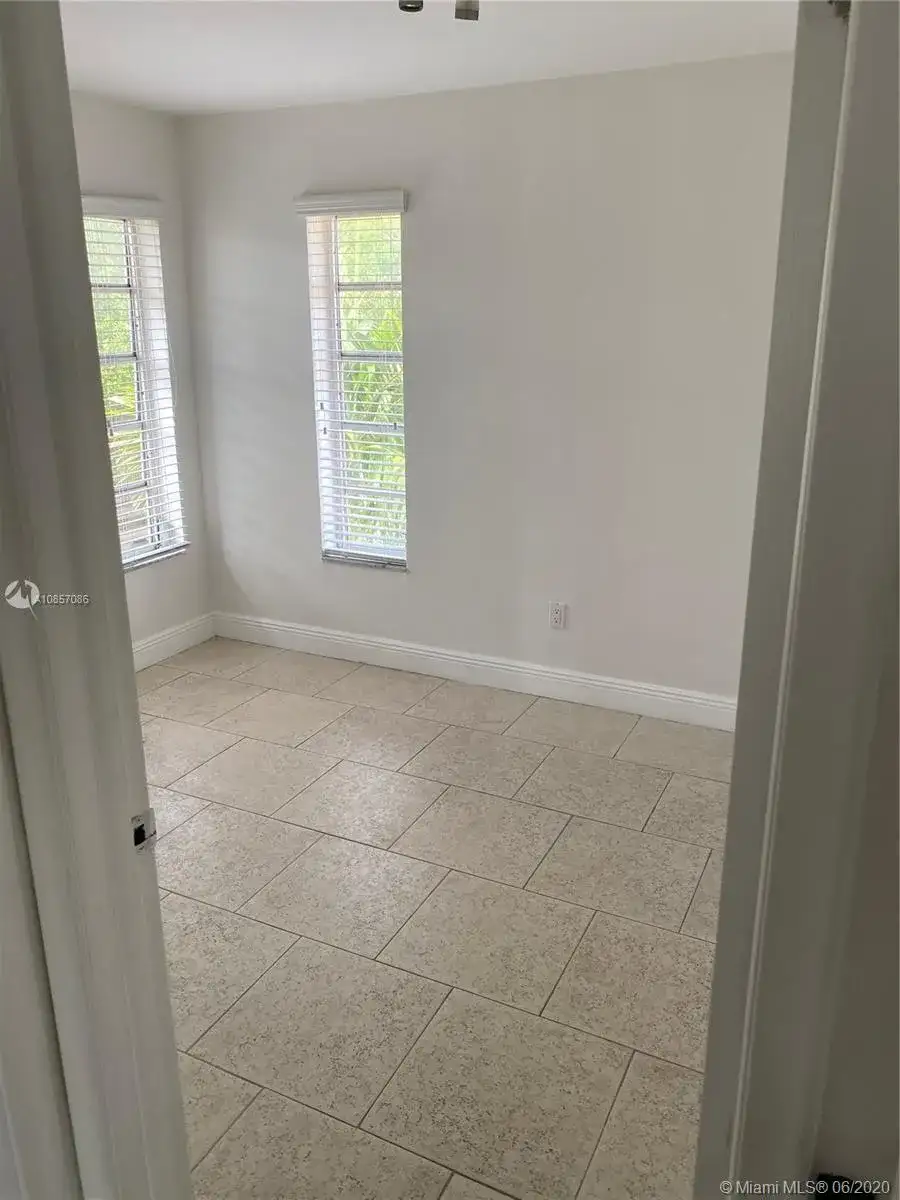 50 Antilla Ave # 2, Coral Gables FL 33134 photo 4