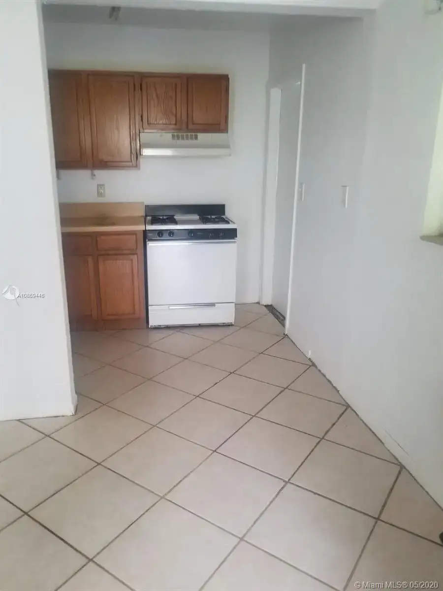 8918 Collins Ave, Surfside FL 33154 photo 5