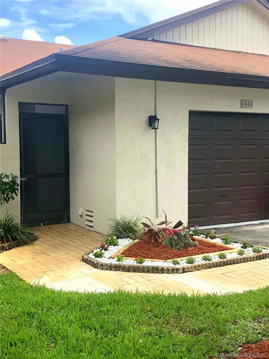 6080 NW 92nd Ave, Tamarac FL 33321 photo 2