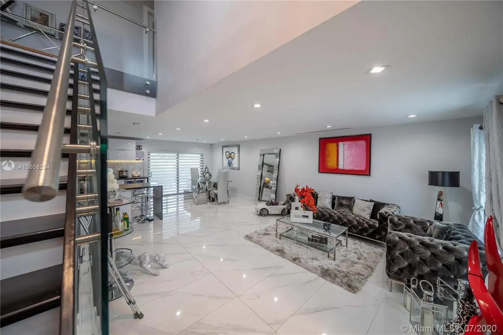 19010 NW 78th Pl, Hialeah FL 33015 photo 4