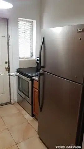 8321 Crespi Blvd # 5, Miami Beach FL 33141 photo 2