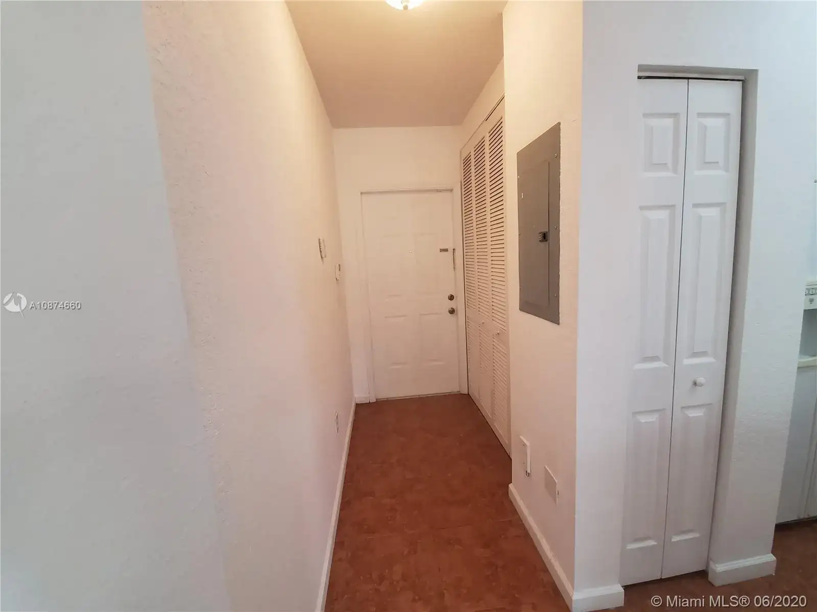 1550 NE 33rd Ave # 8, Homestead FL 33033 photo 2