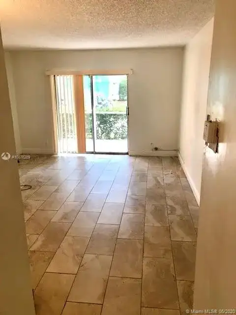 4394 NW 9th Ave # 1G, Deerfield Beach FL 33064 photo 3