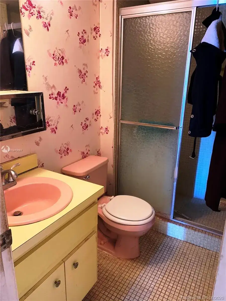 1351 NE Miami Gardens Dr # 1504E, Miami FL 33179 photo 2