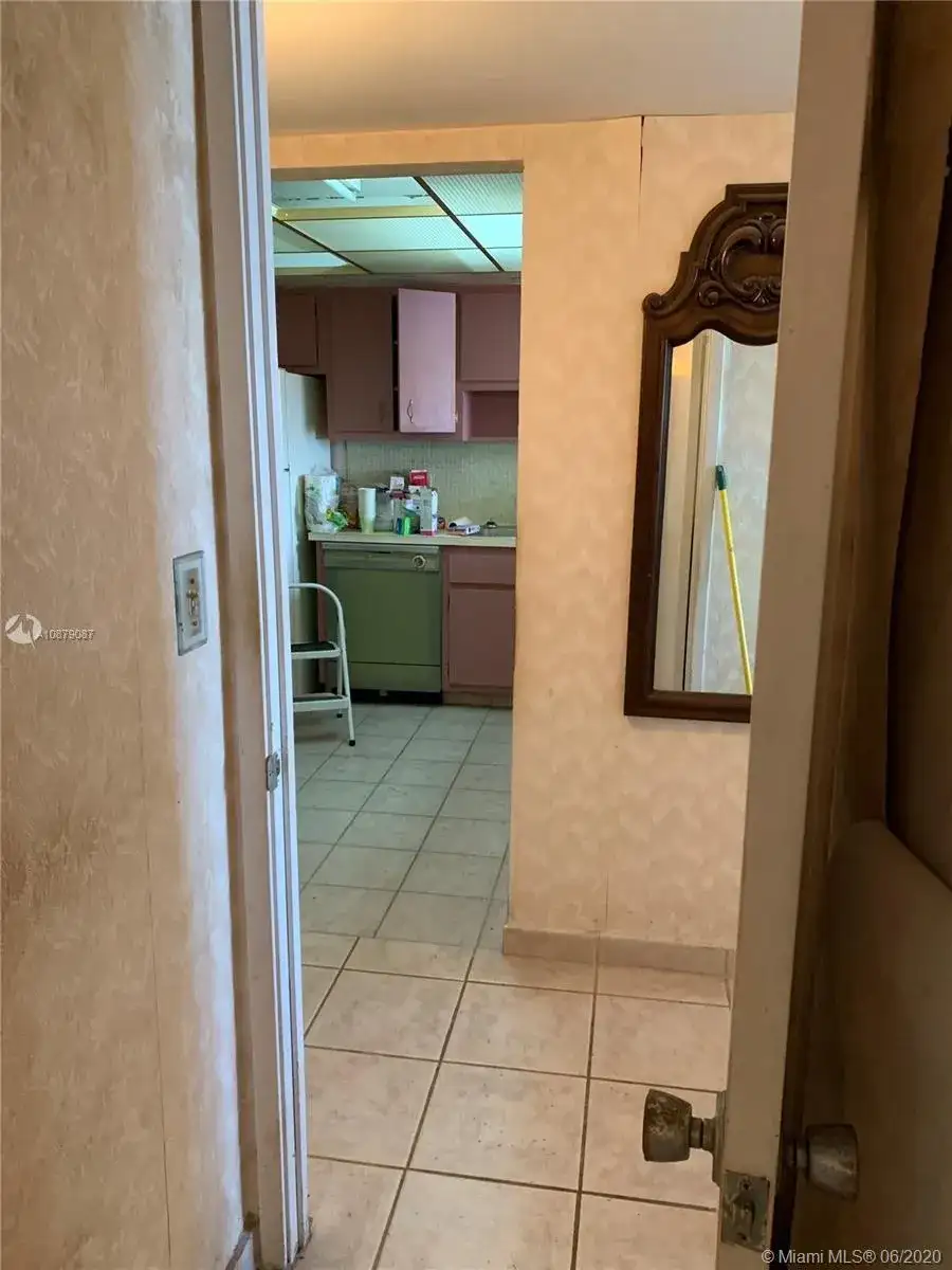 1351 NE Miami Gardens Dr # 1504E, Miami FL 33179 photo 3