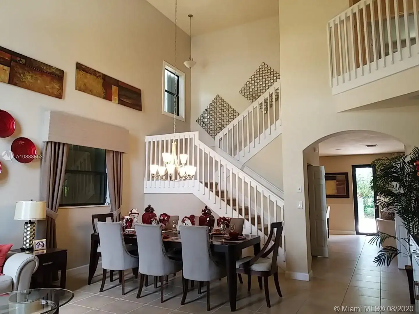 109 NE 27th Ter, Homestead FL 33033 photo 2