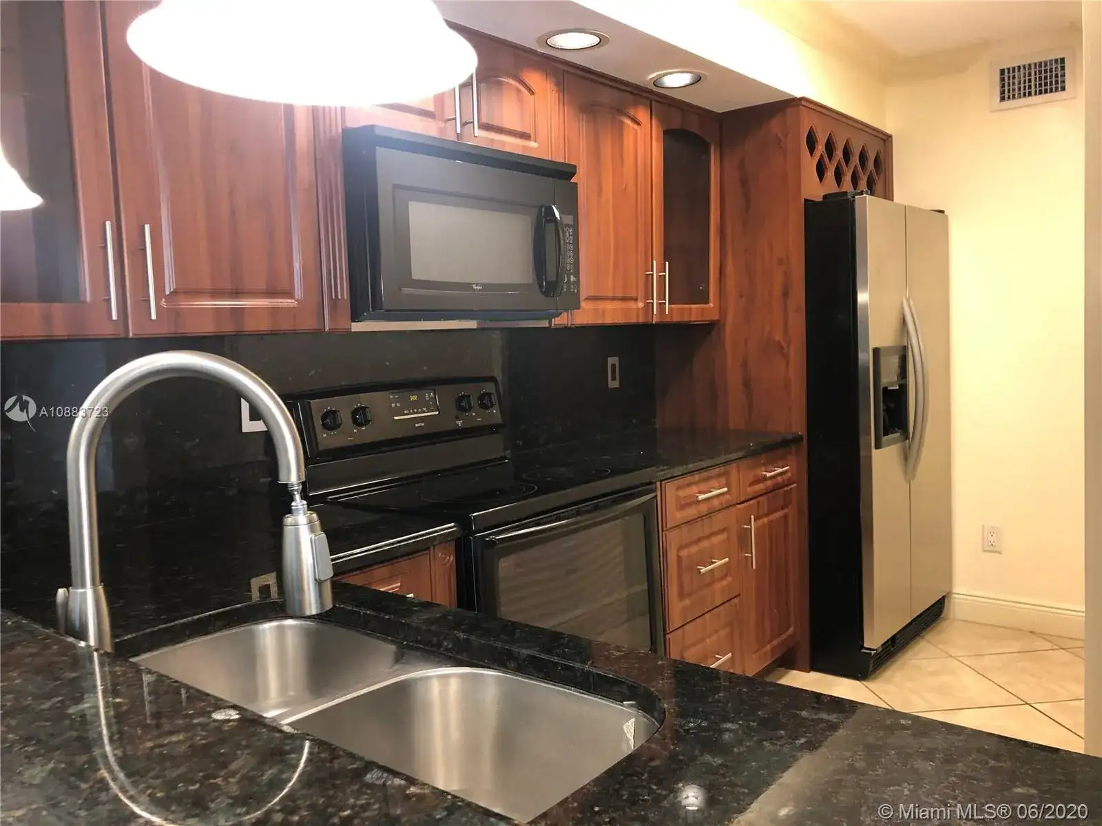 18840 NW 57th Ave # 107, Hialeah FL 33015 photo 2