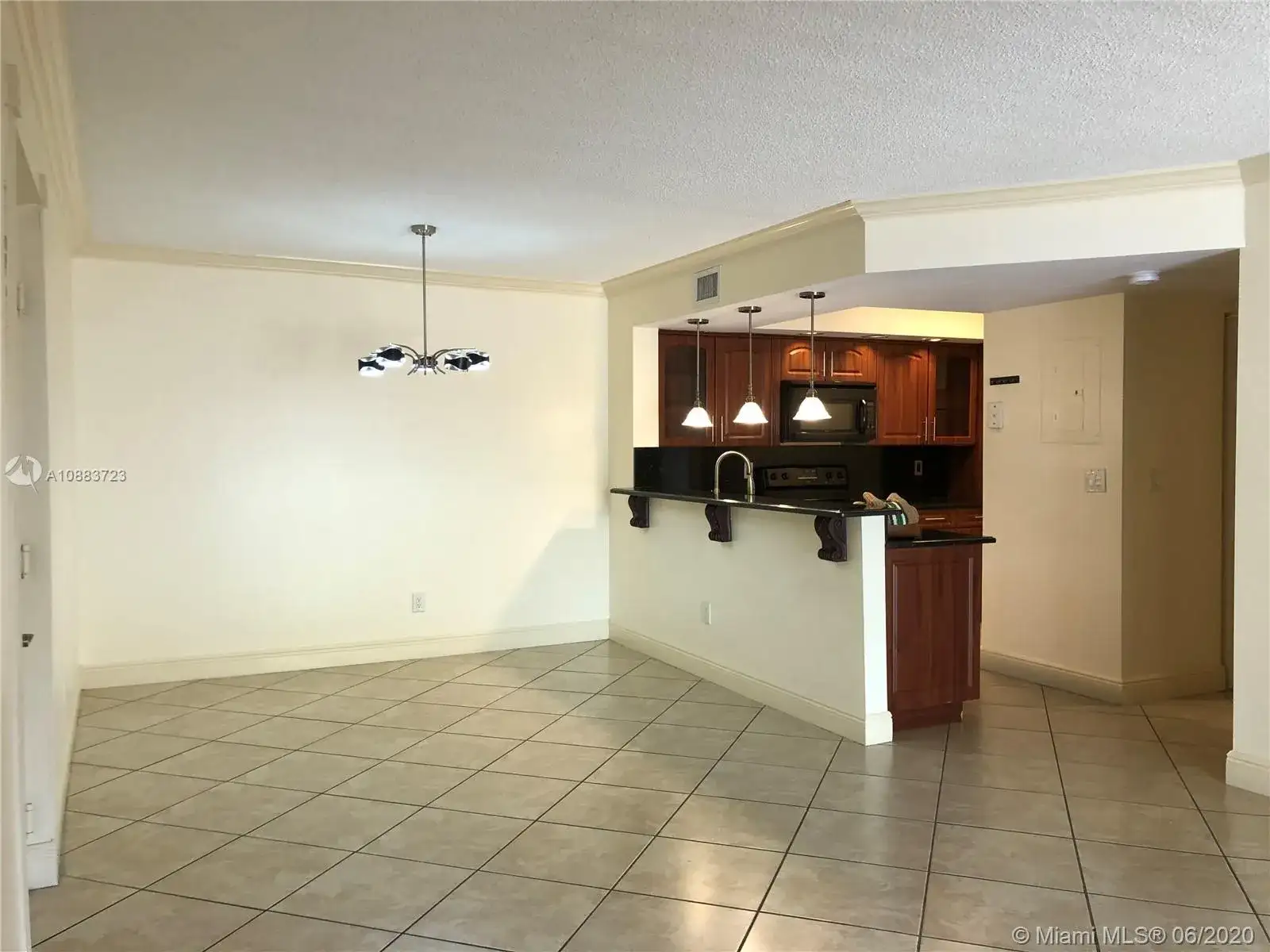 18840 NW 57th Ave # 107, Hialeah FL 33015 photo 5
