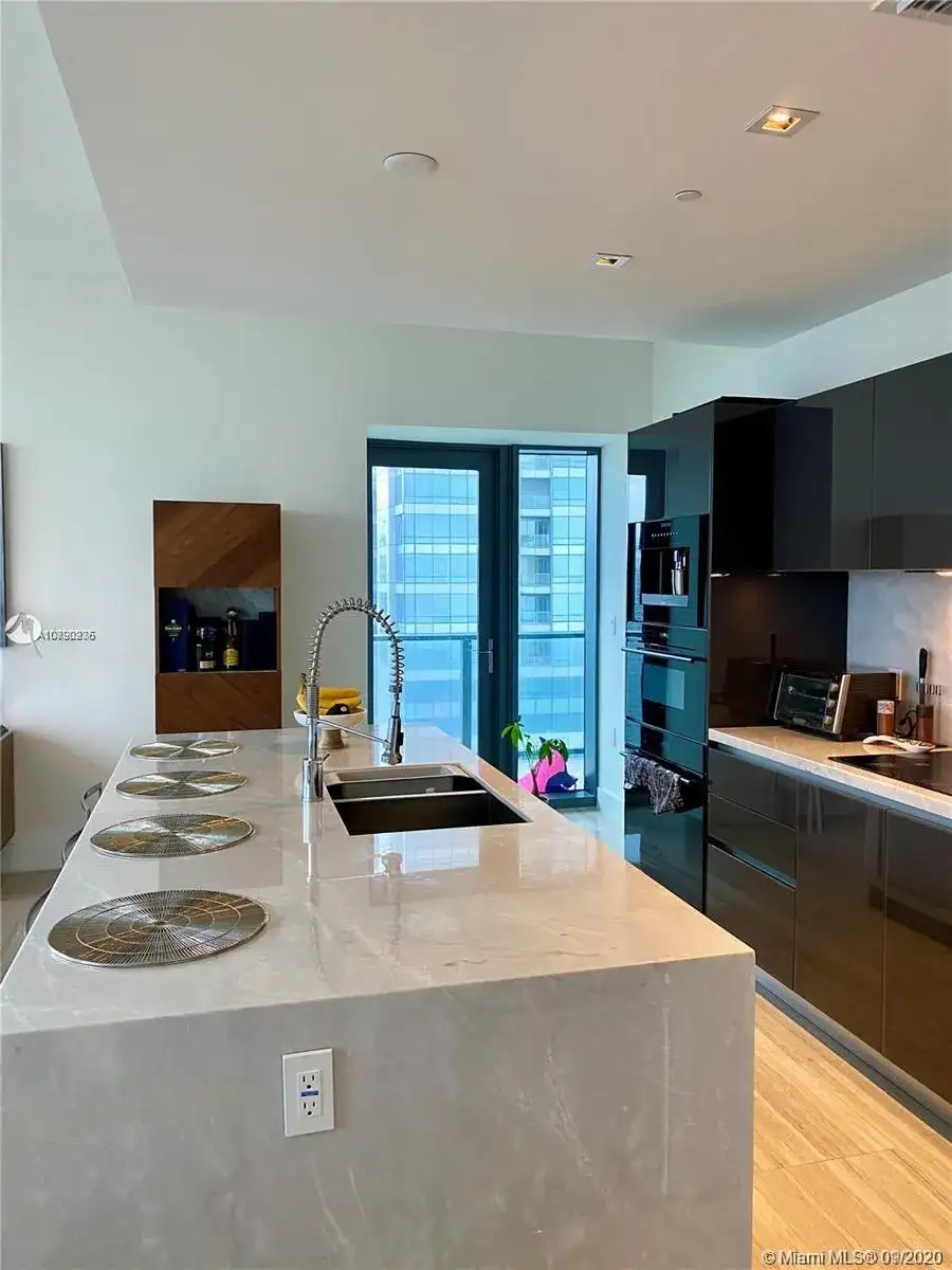 1451 Brickell Ave # 4204, Miami FL 33131 photo 4