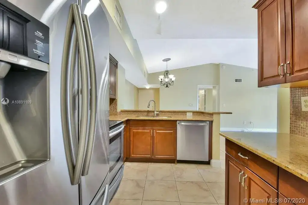 2640 S University Dr # 316, Davie FL 33328 photo 3
