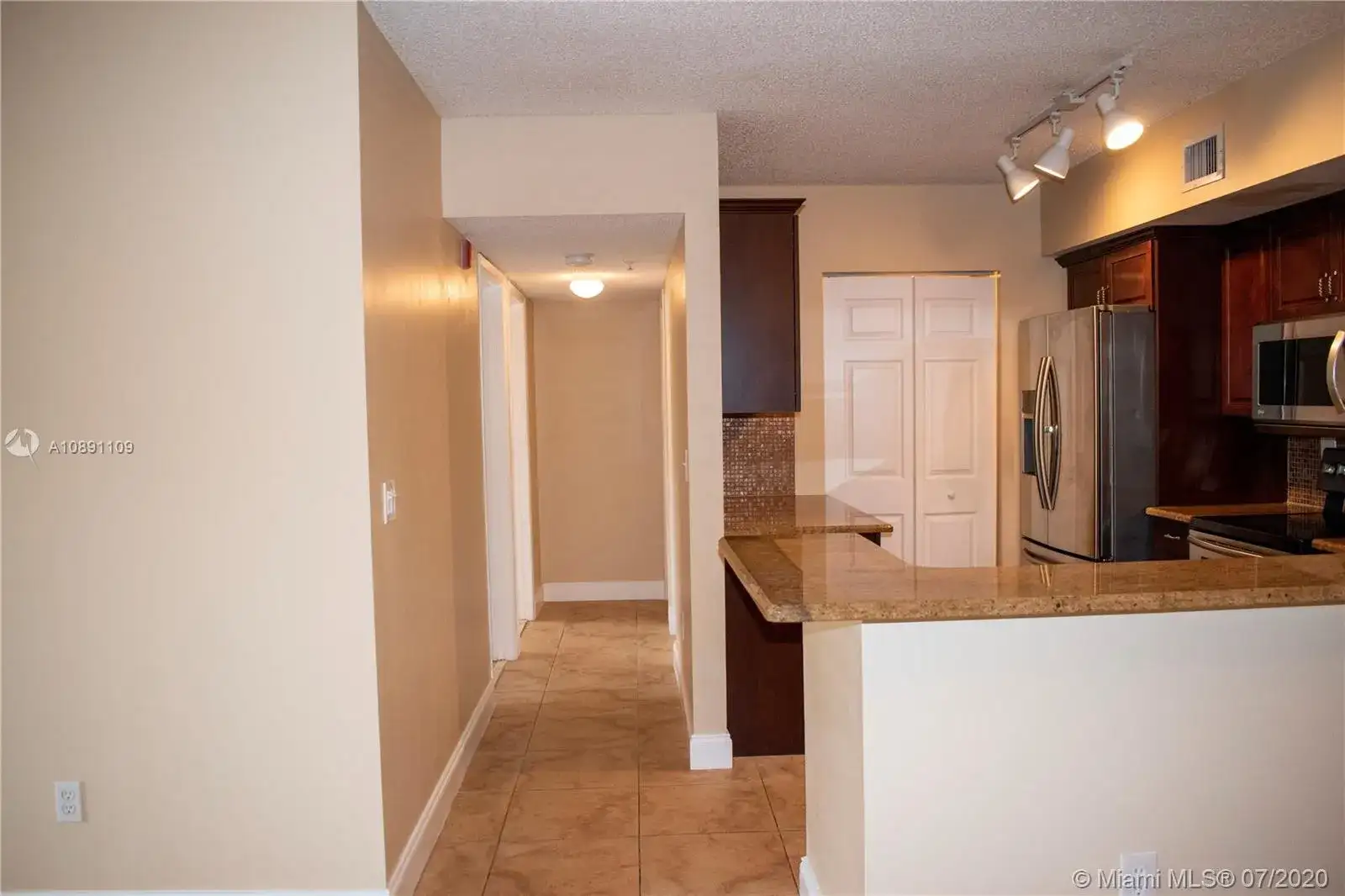 2640 S University Dr # 316, Davie FL 33328 photo 4