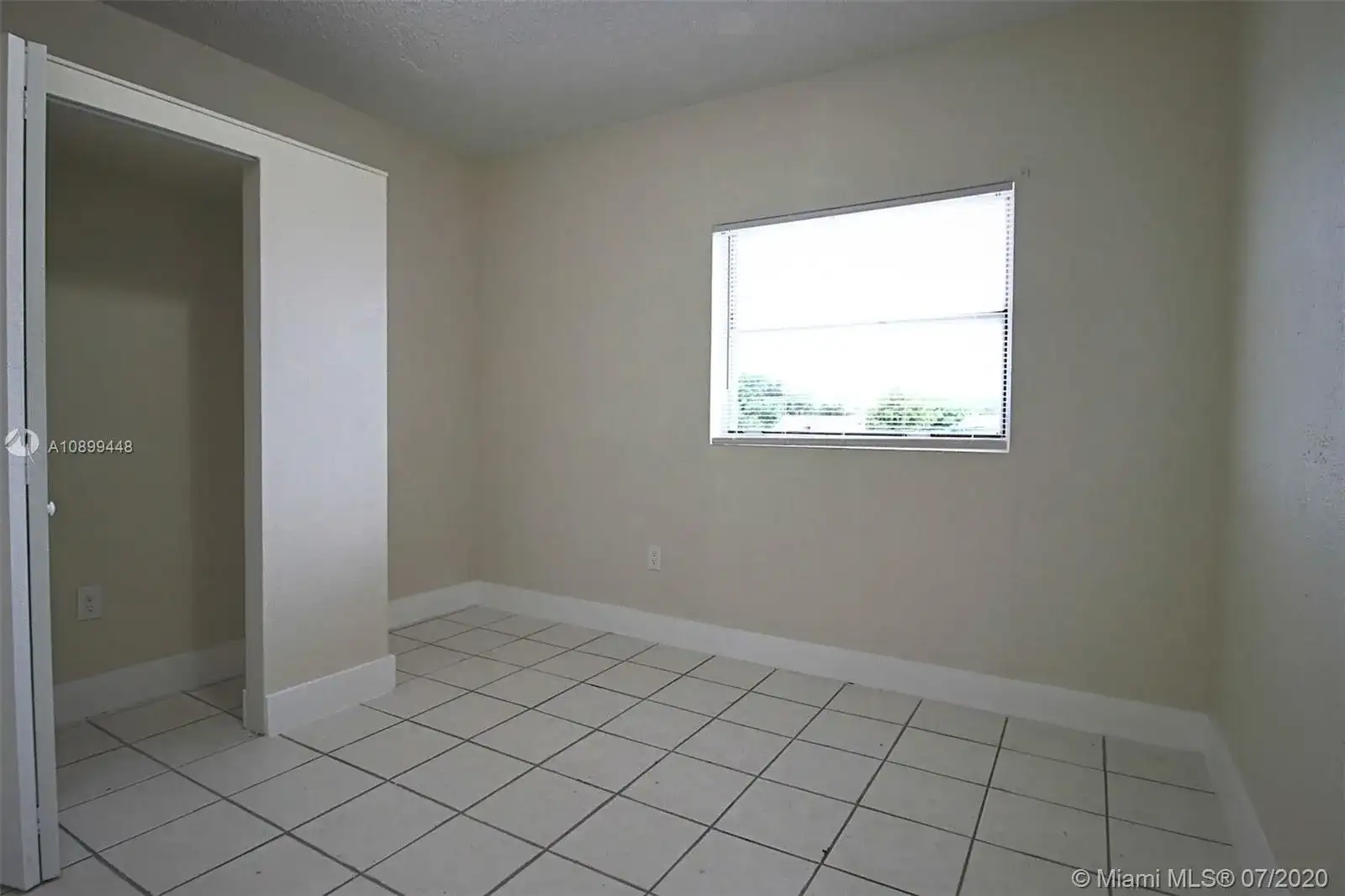 491 E Okeechobee Rd, Hialeah FL 33010 photo 3