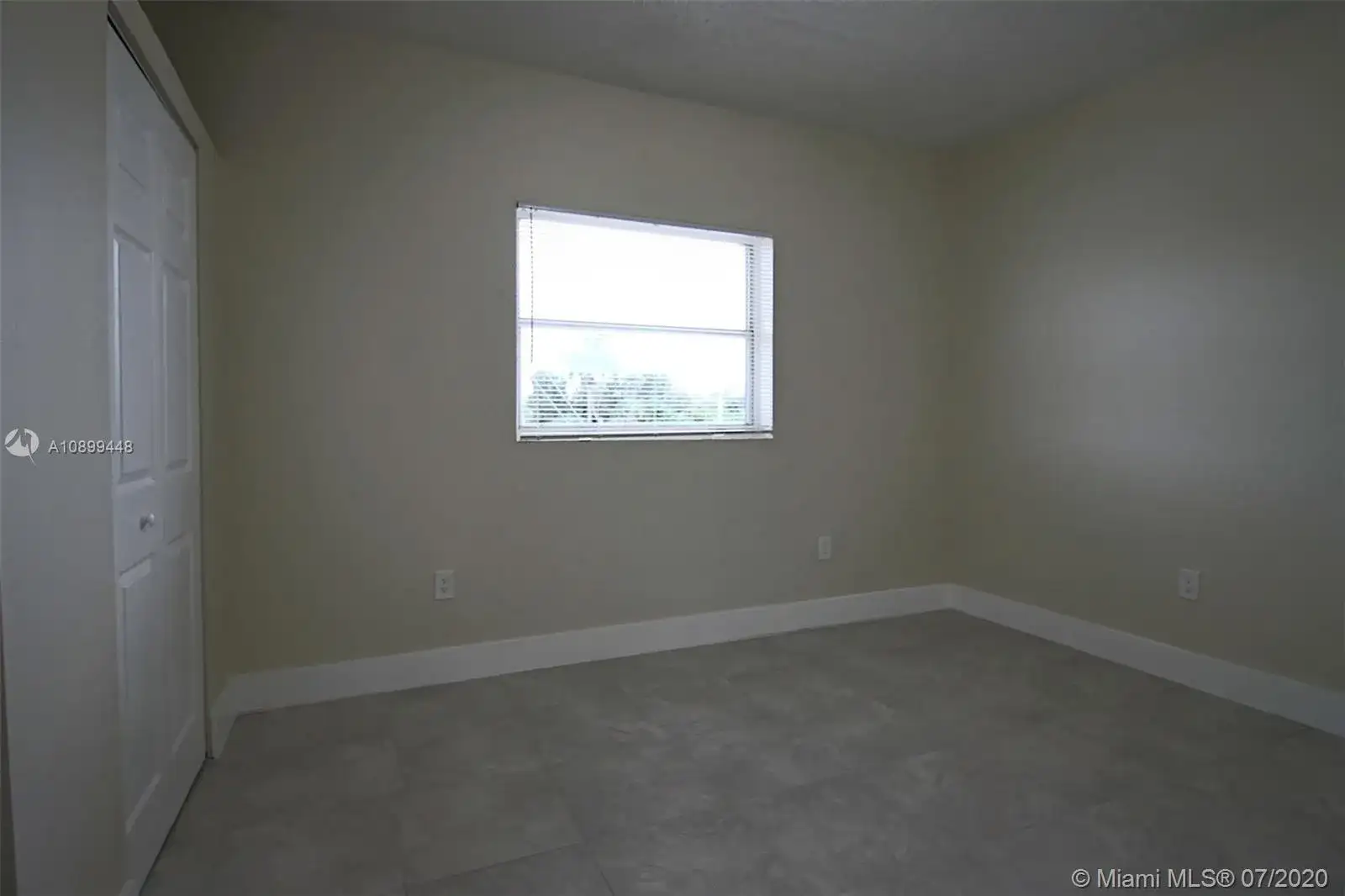 491 E Okeechobee Rd, Hialeah FL 33010 photo 4