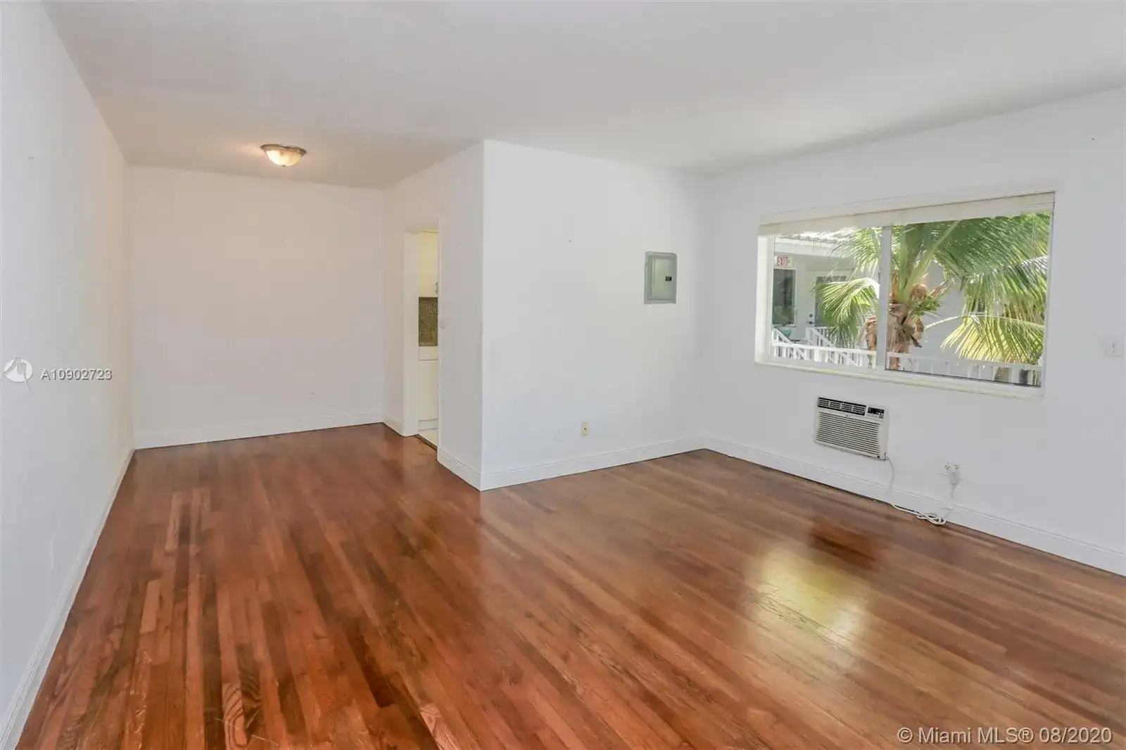 61 Edgewater Dr # 7, Coral Gables FL 33133 photo 2