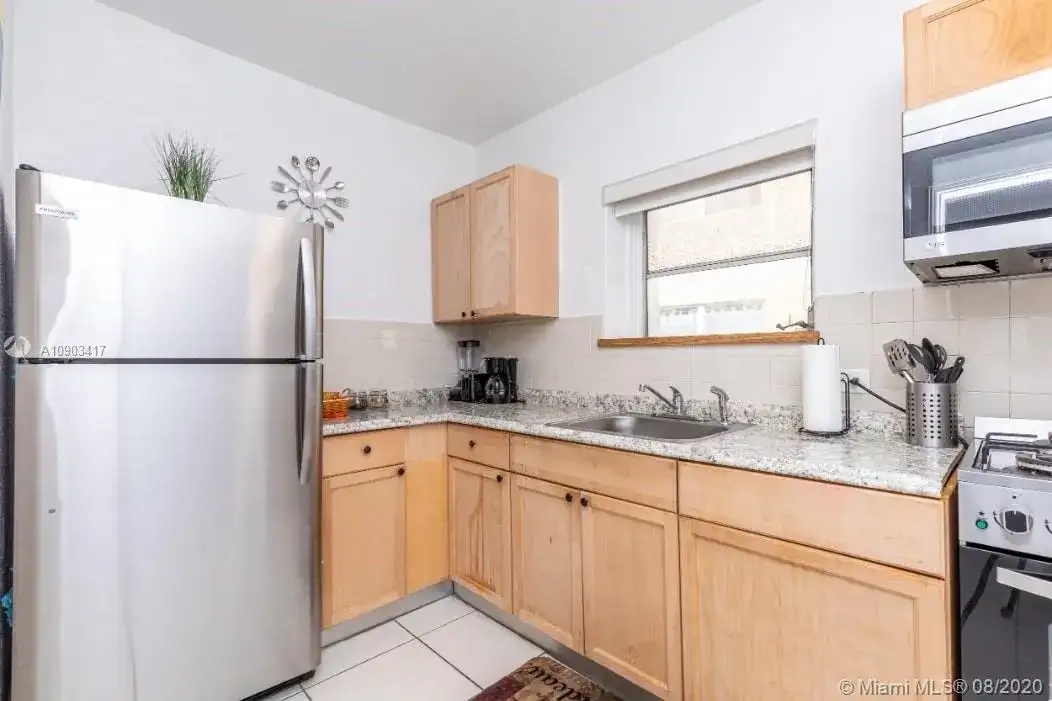 1982 Marseille Dr # 4, Miami Beach FL 33141 photo 4