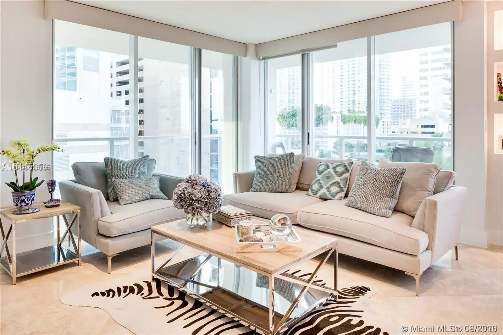 1155 Brickell Bay Dr # 802, Miami FL 33131 photo 4