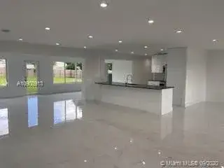 700 NW 9th Ct, Hallandale Beach FL 33009 photo 4