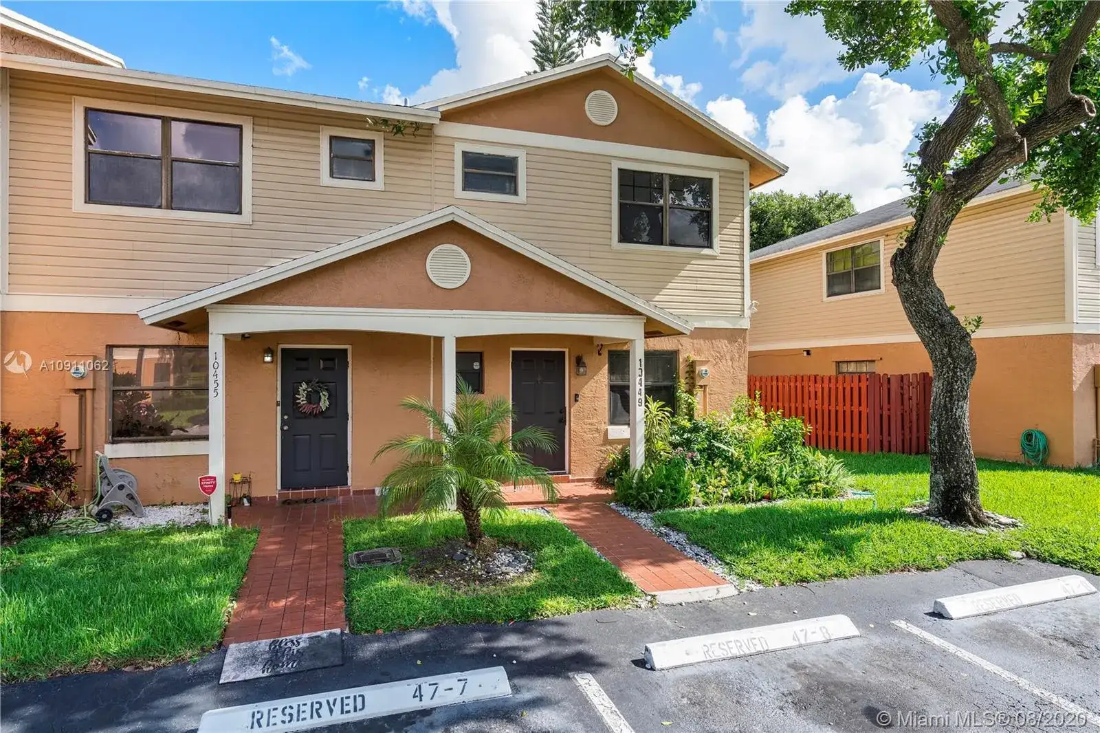 10449 NW 6th St, Pembroke Pines FL 33026 photo 3