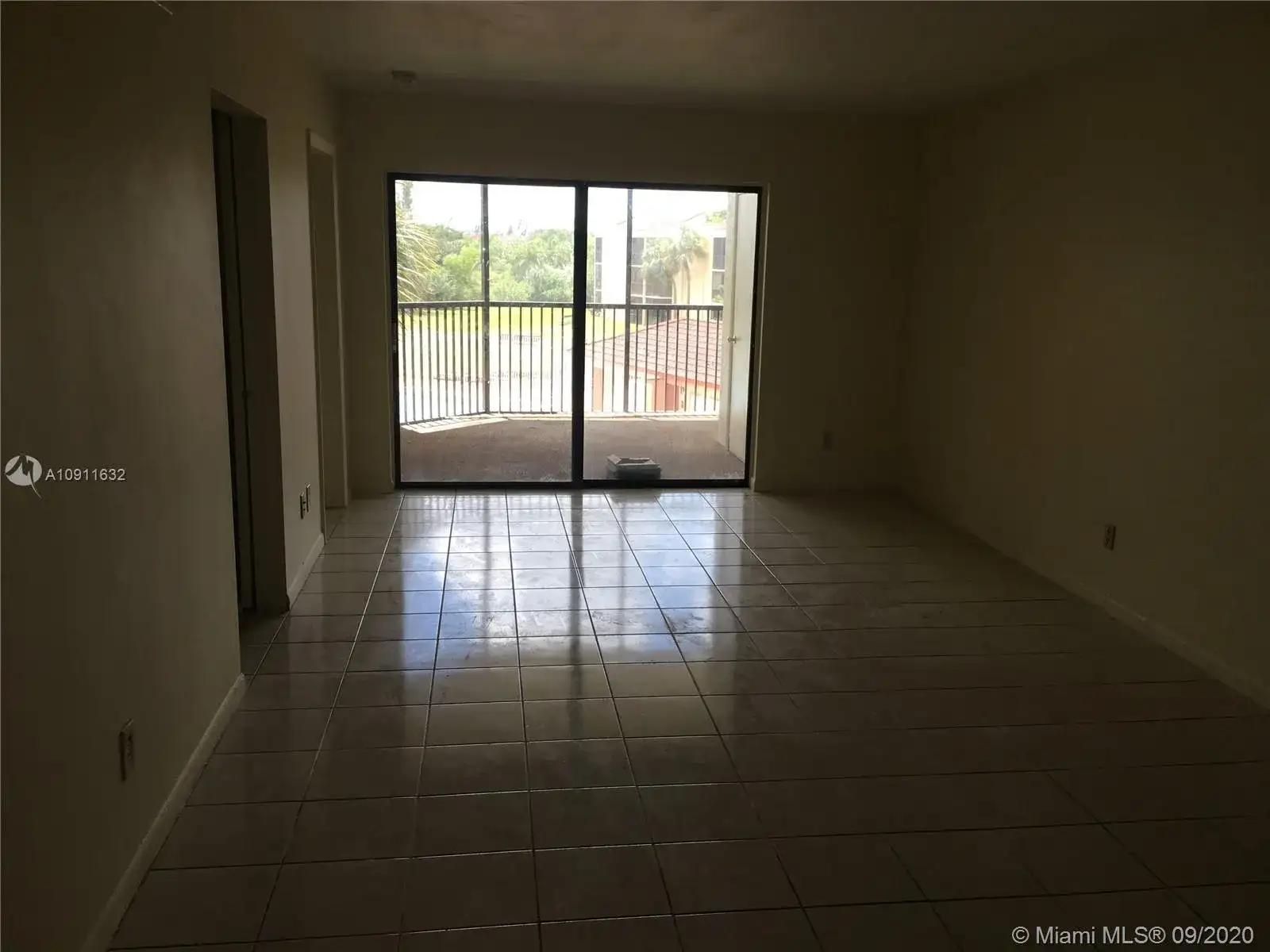 3396 Foxcroft Rd # 308, Miramar FL 33025 photo 4