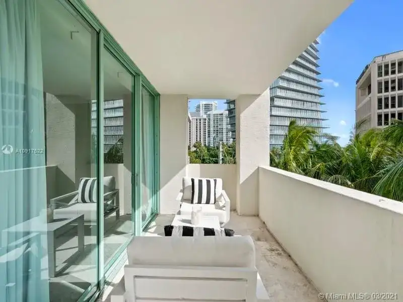 3400 SW 27th Ave # 302, Miami FL 33133 photo 2