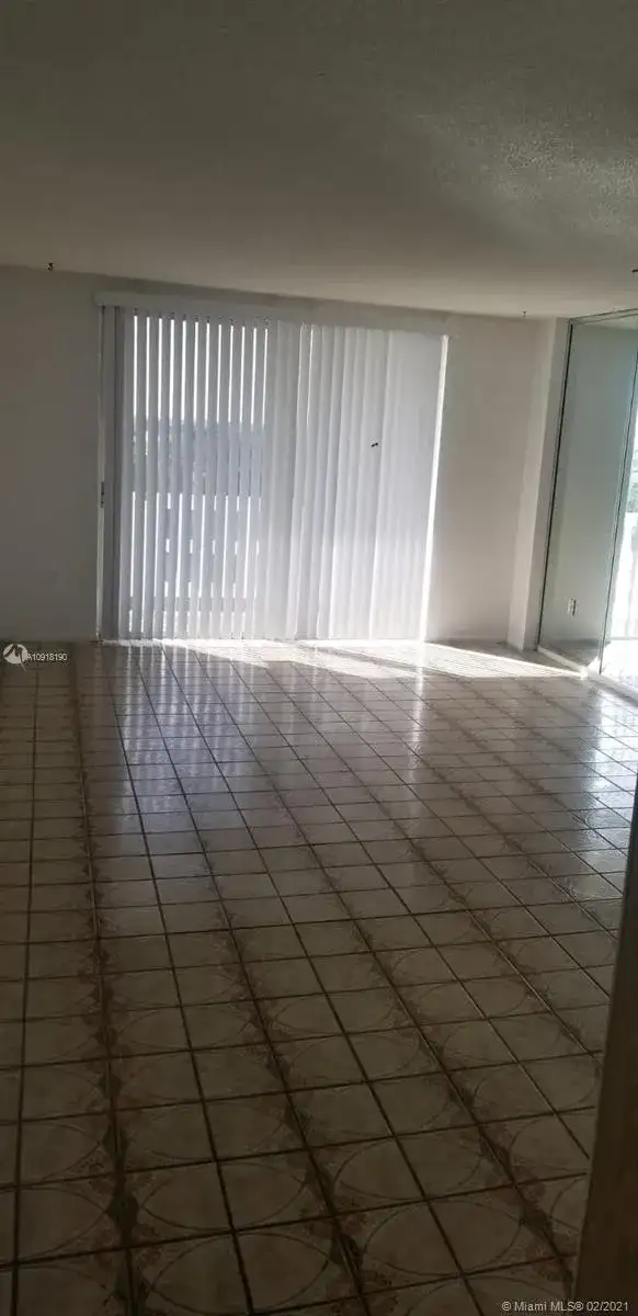 15600 NW 7th Ave # 821, Miami FL 33169 photo 3