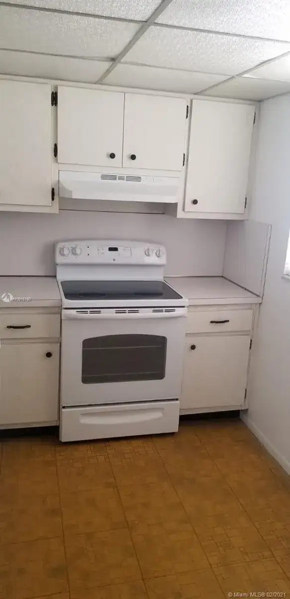 15600 NW 7th Ave # 821, Miami FL 33169 photo 5