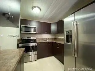 10206 SW 174th Ter, Miami FL 33157 photo 4