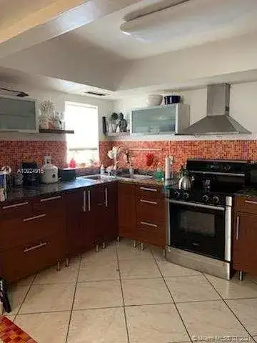1075 93rd St # 401, Bay Harbor Islands FL 33154 photo 5