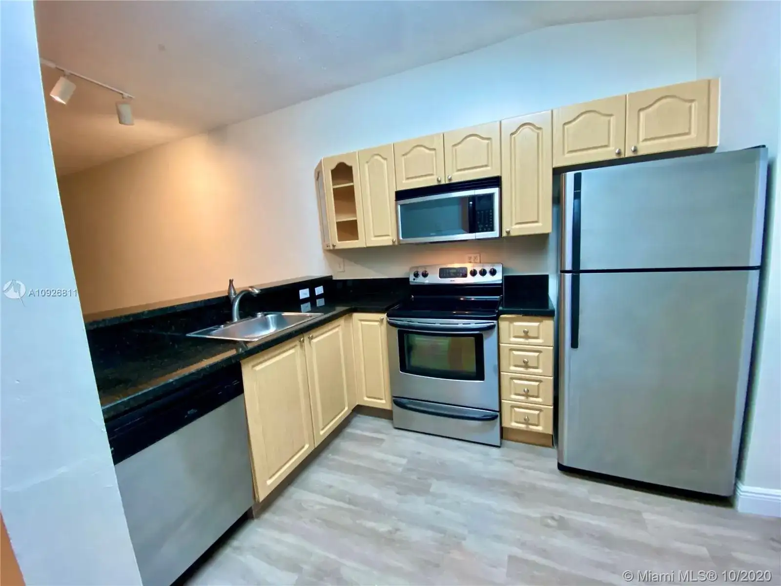 9897 Nob Hill Ln # 9897, Sunrise FL 33351 photo 3
