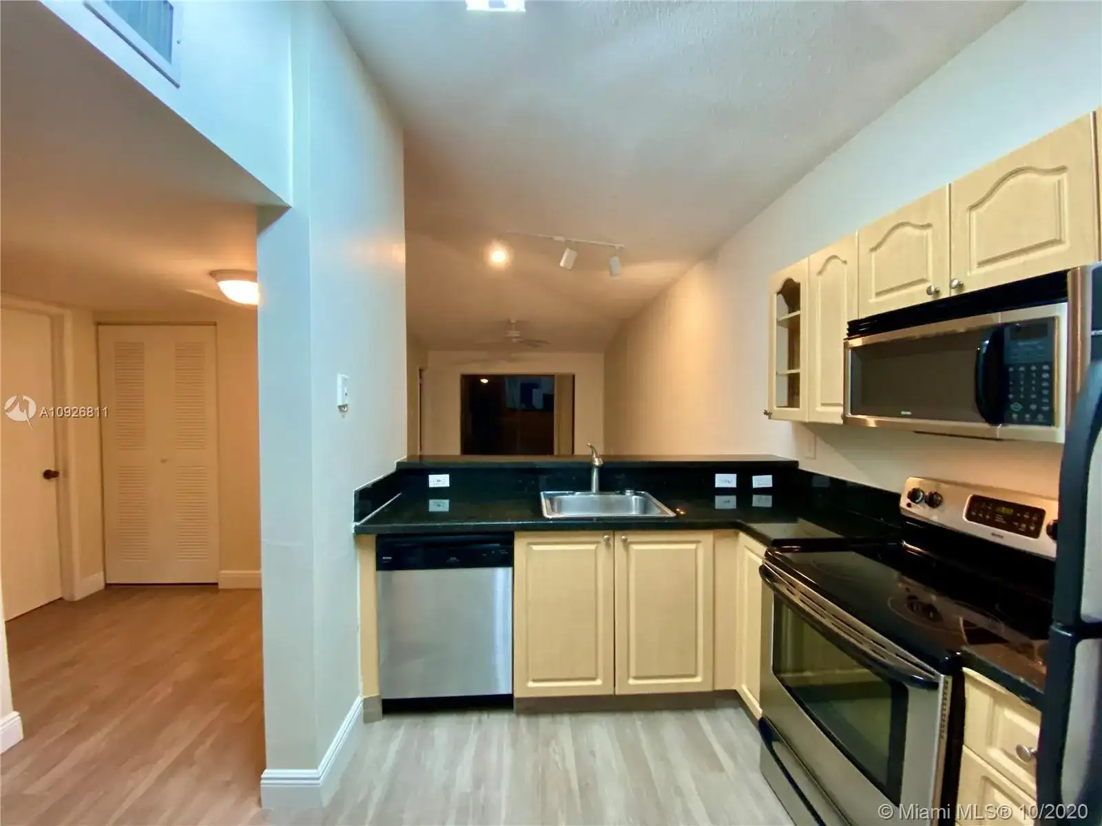 9897 Nob Hill Ln # 9897, Sunrise FL 33351 photo 4