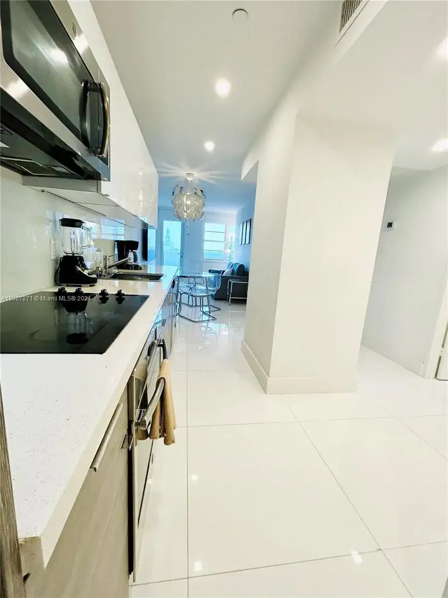 100 Lincoln Rd # 1645, Miami Beach FL 33139 photo 2