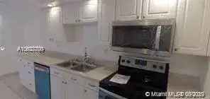 18041 Biscayne Blvd, Aventura FL 33160 photo 2