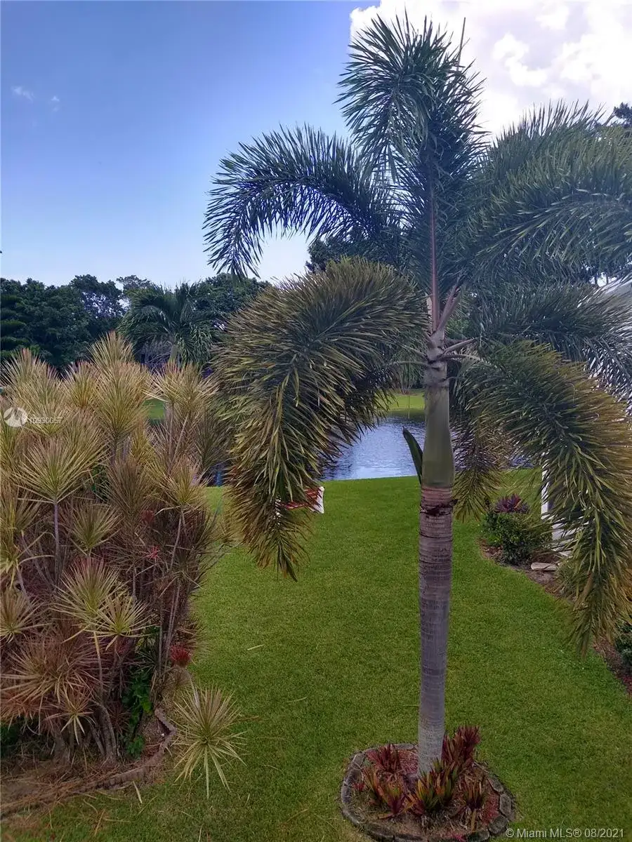 35 Tilford B # 35, Deerfield Beach FL 33442 photo 2