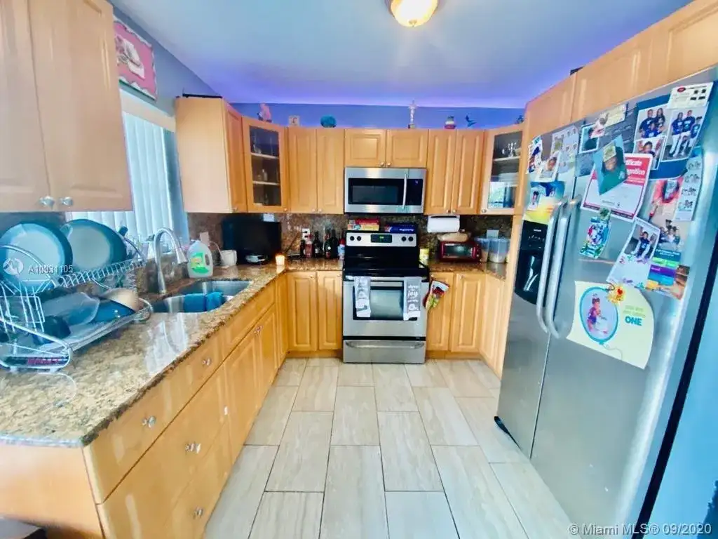 7821 Normandy St, Miramar FL 33023 photo 4