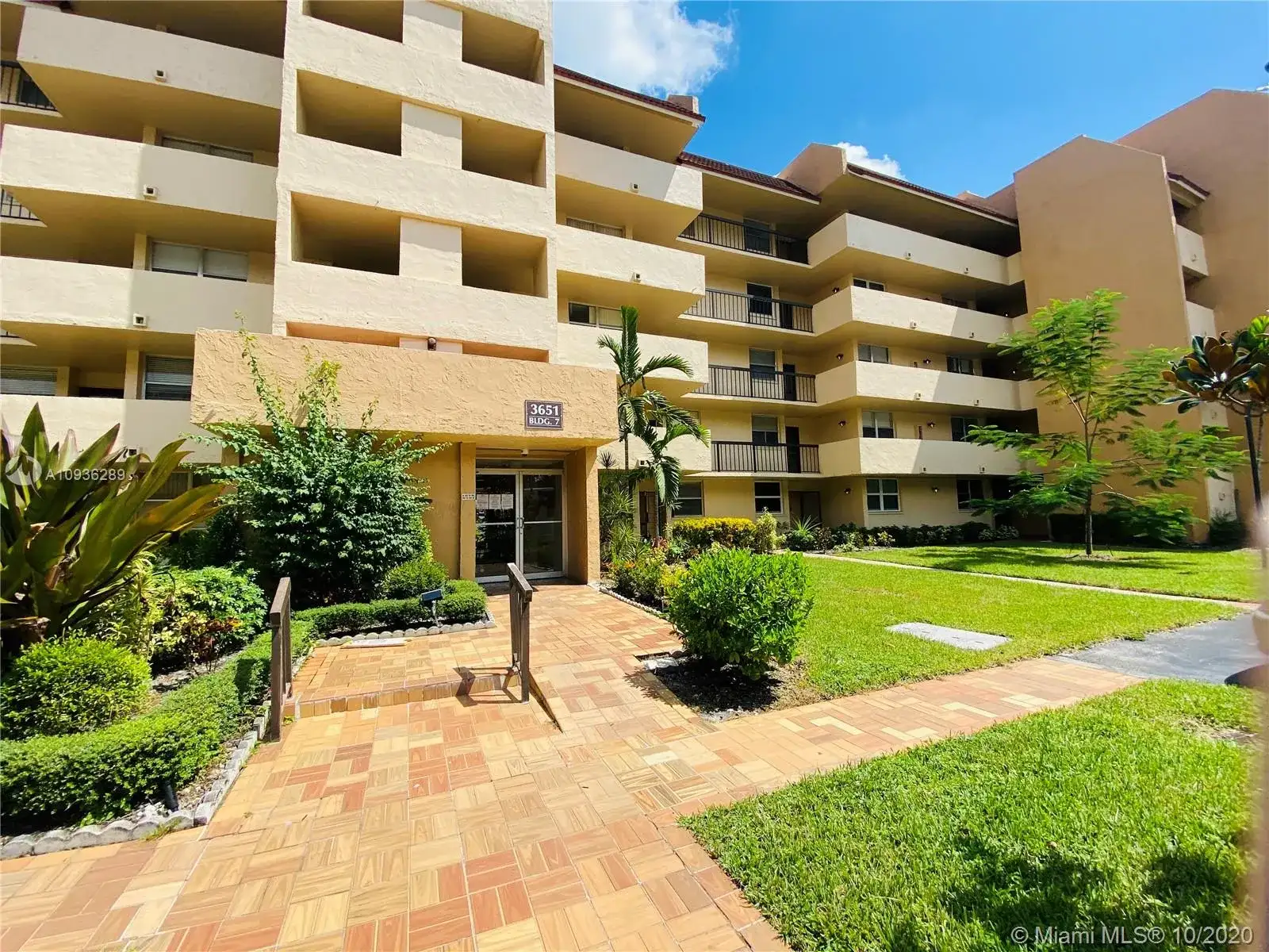 3651 Environ Blvd # 461, Lauderhill FL 33319 photo 4