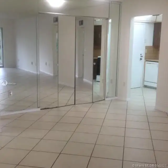 200 178th Dr # 410, Sunny Isles Beach FL 33160 photo 5