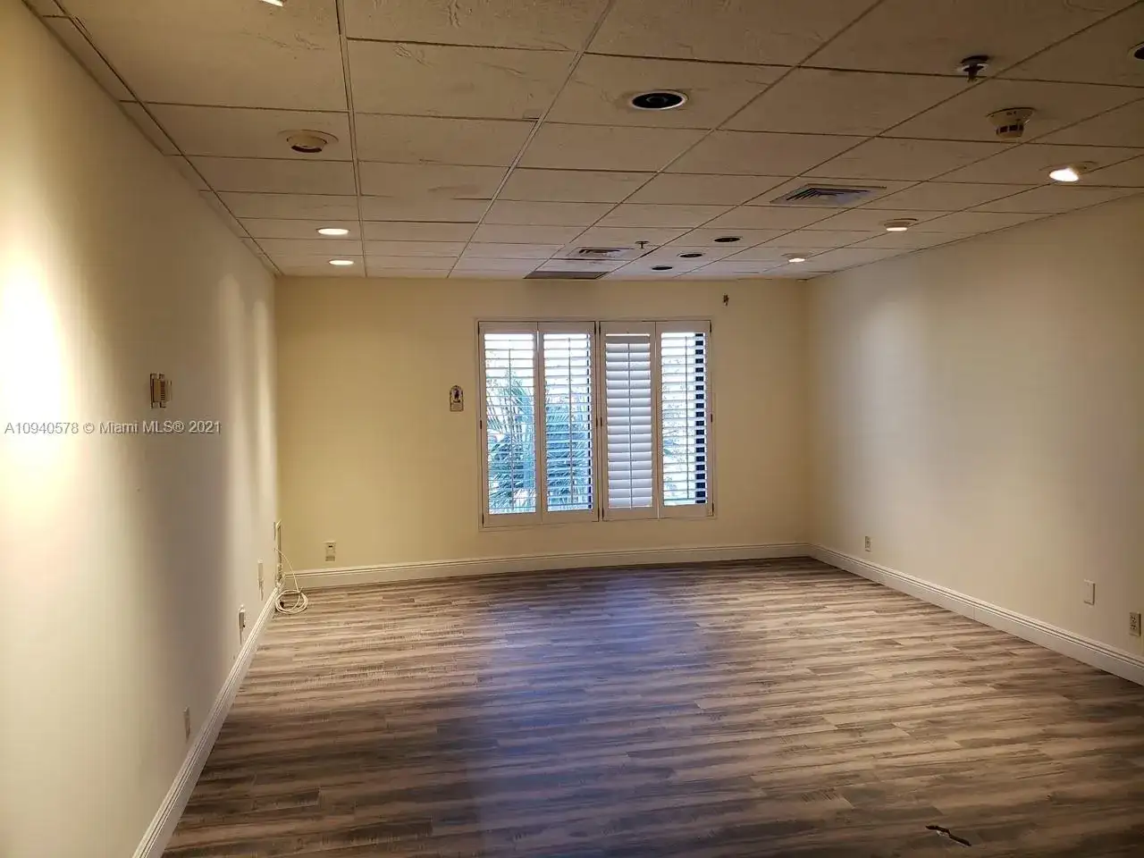 2055 Liberty St, Hollywood FL 33020 photo 4
