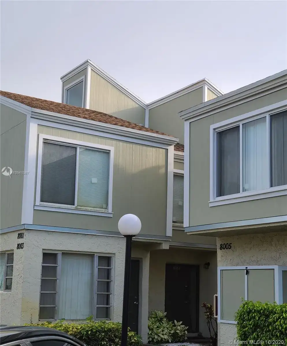 8007 Lagos De Campo Blvd # 4, Tamarac FL 33321 photo 2