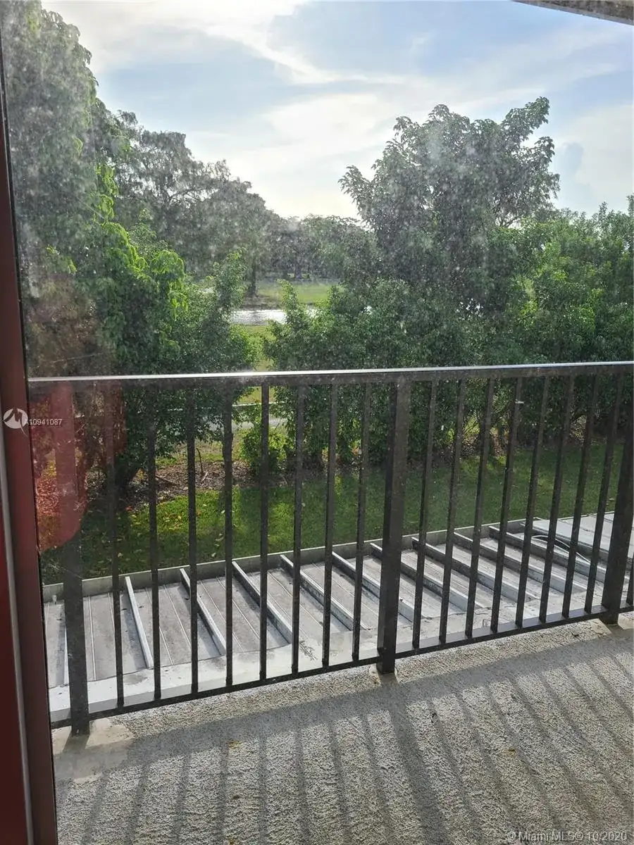 8007 Lagos De Campo Blvd # 4, Tamarac FL 33321 photo 4