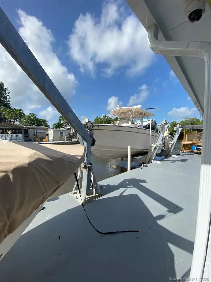 354 Vaca Rd, Key Largo FL 33037 photo 2
