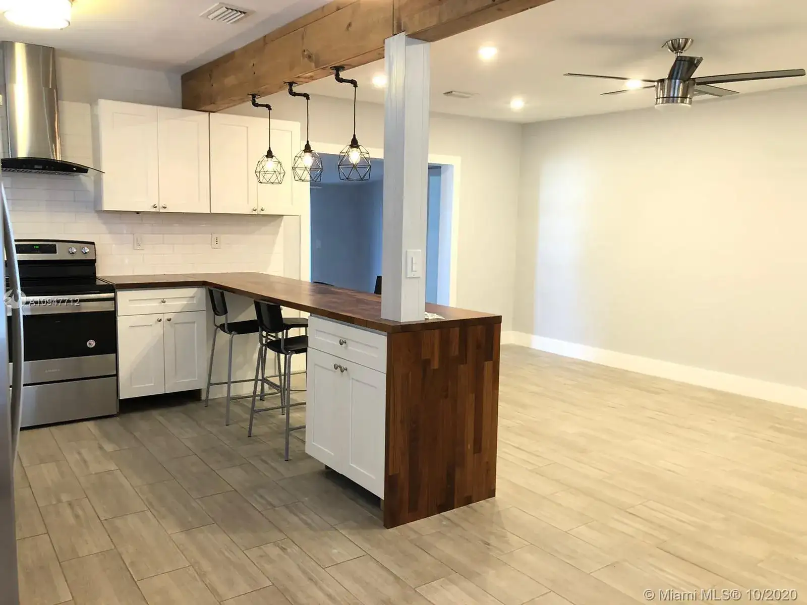 2447 Wilson St, Hollywood FL 33020 photo 5