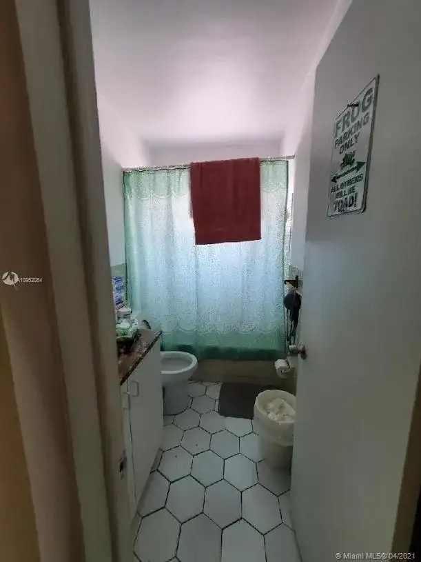 2338 Fillmore St, Hollywood FL 33020 photo 5