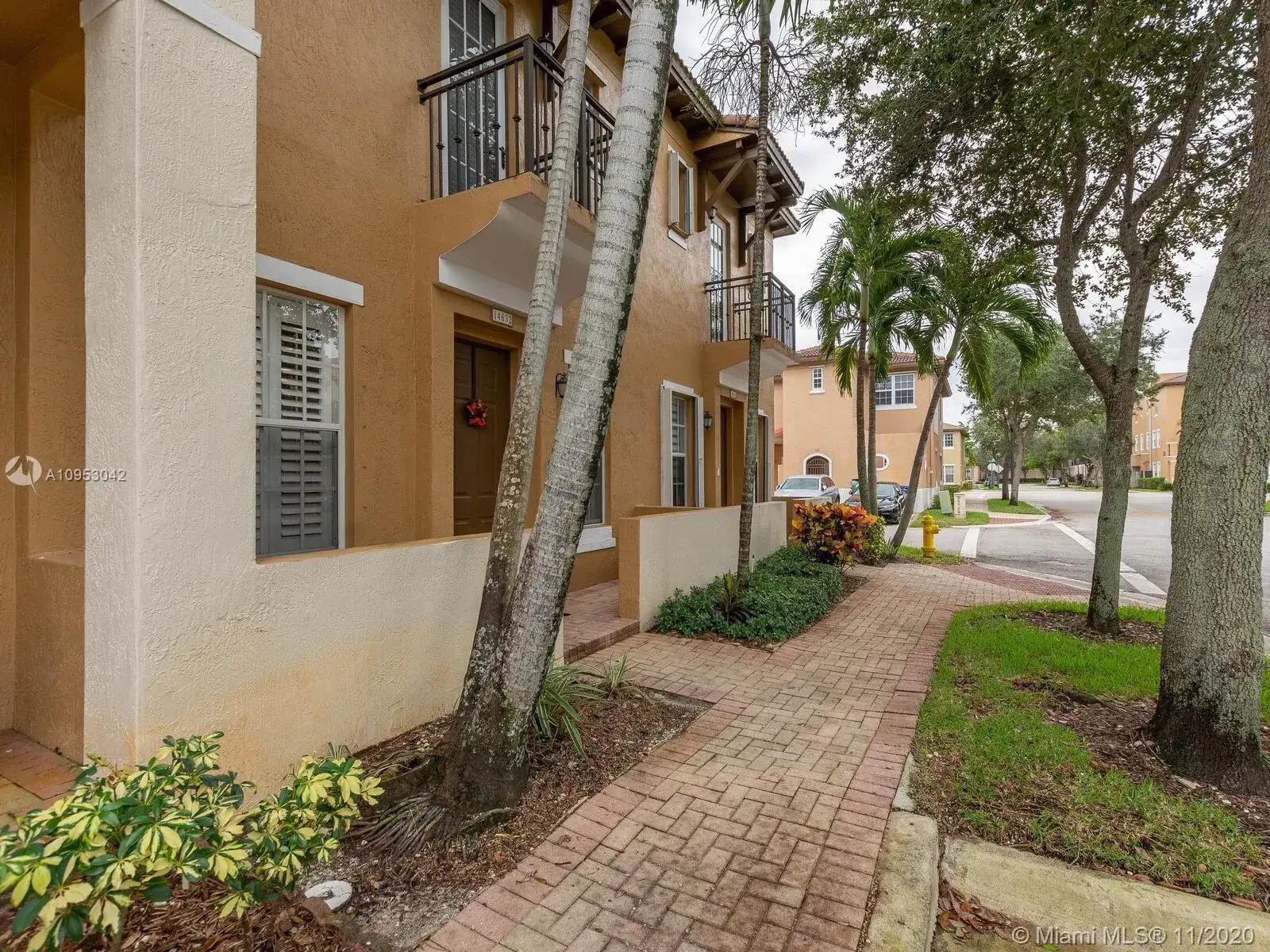 14632 SW 5th St # 5, Pembroke Pines FL 33027 photo 3