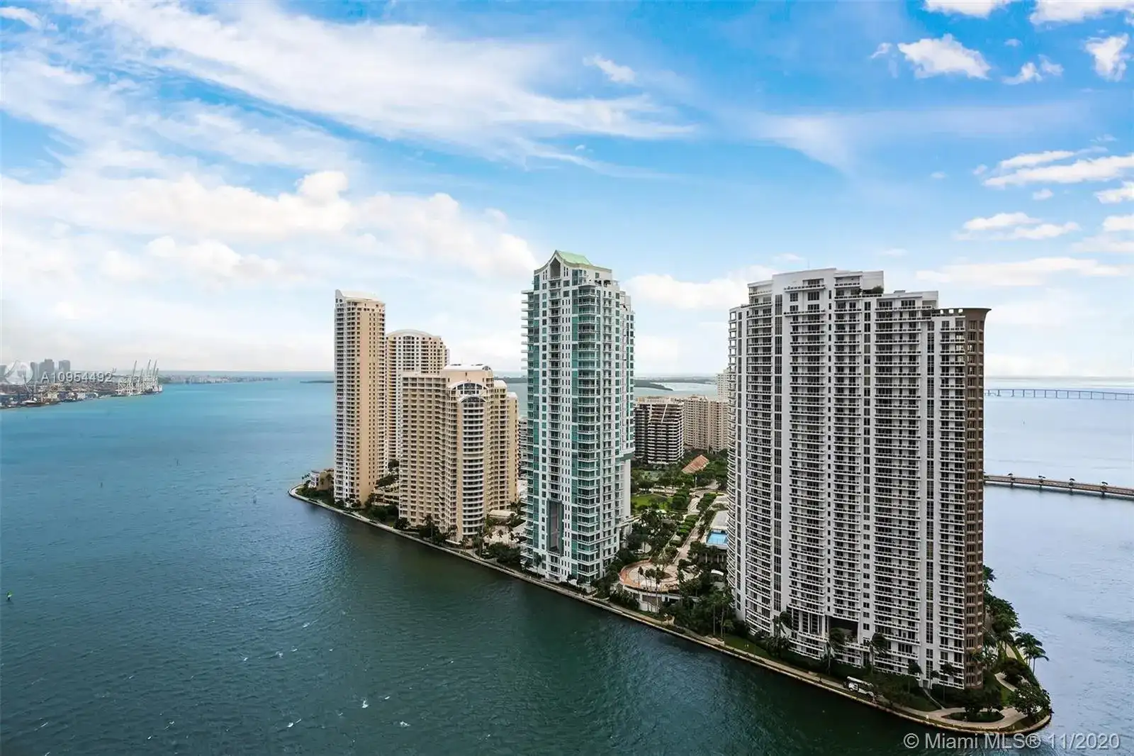 300 S Biscayne blvd # 2806, Miami FL 33131 photo 3