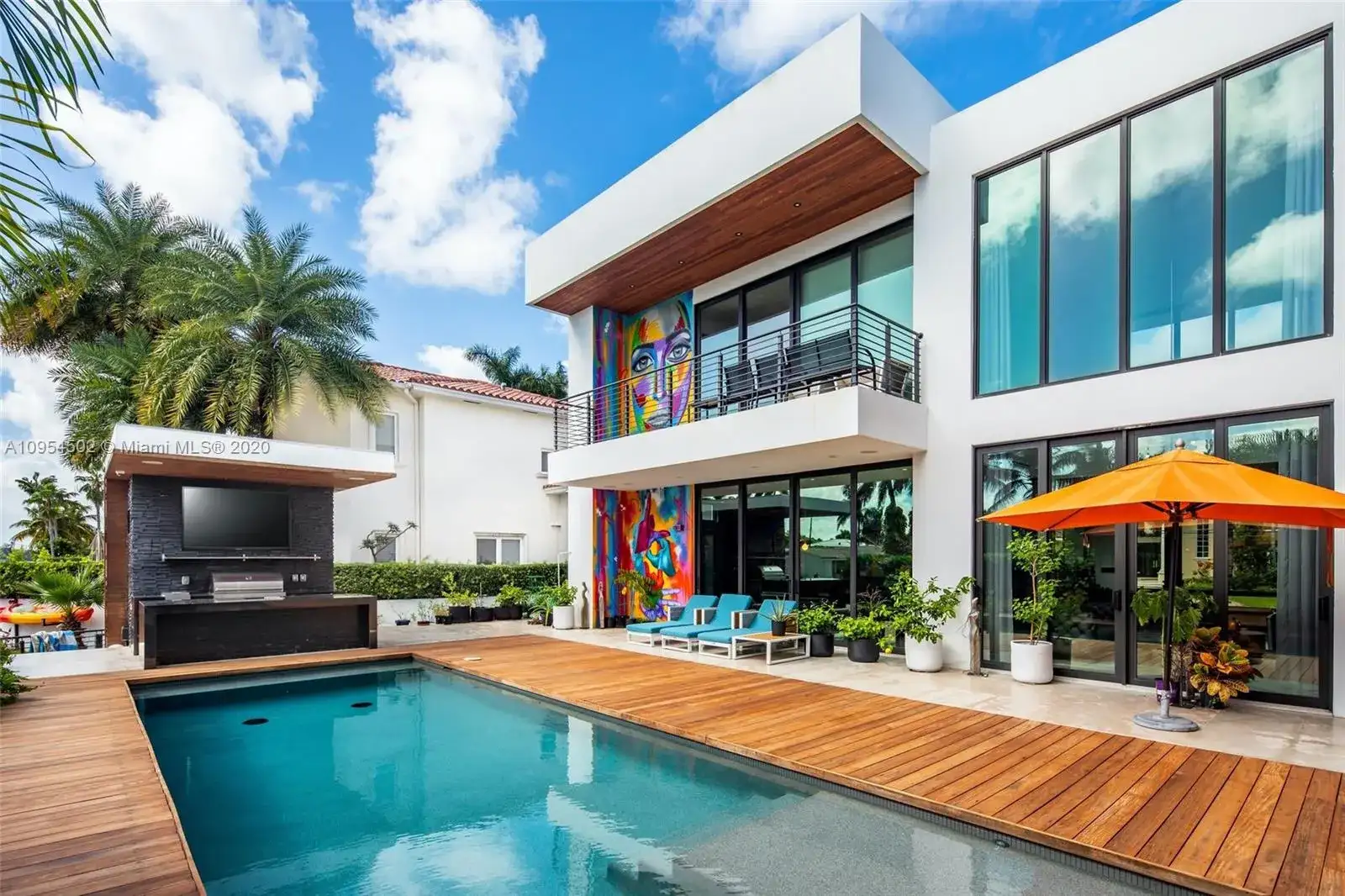 3462 NE 171st St, North Miami Beach FL 33160 photo 4