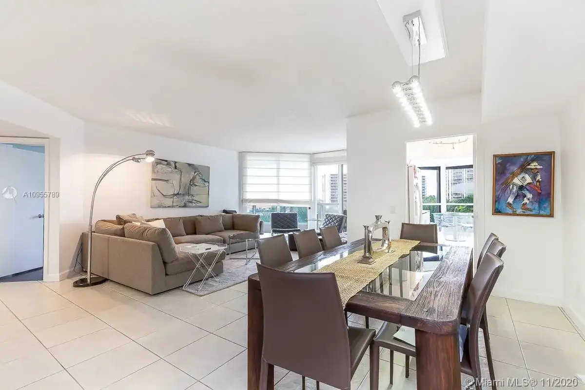 21055 Yacht Club Dr # 605, Aventura FL 33180 photo 3