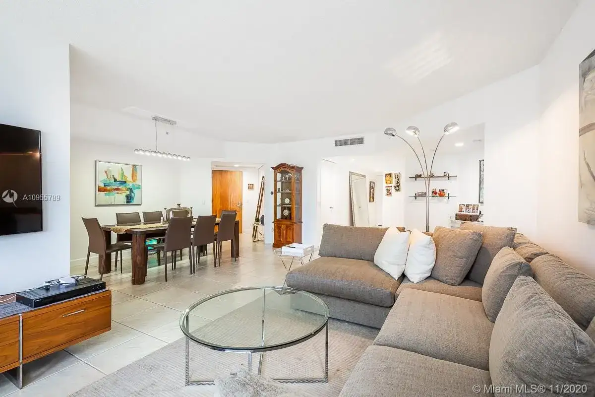 21055 Yacht Club Dr # 605, Aventura FL 33180 photo 4