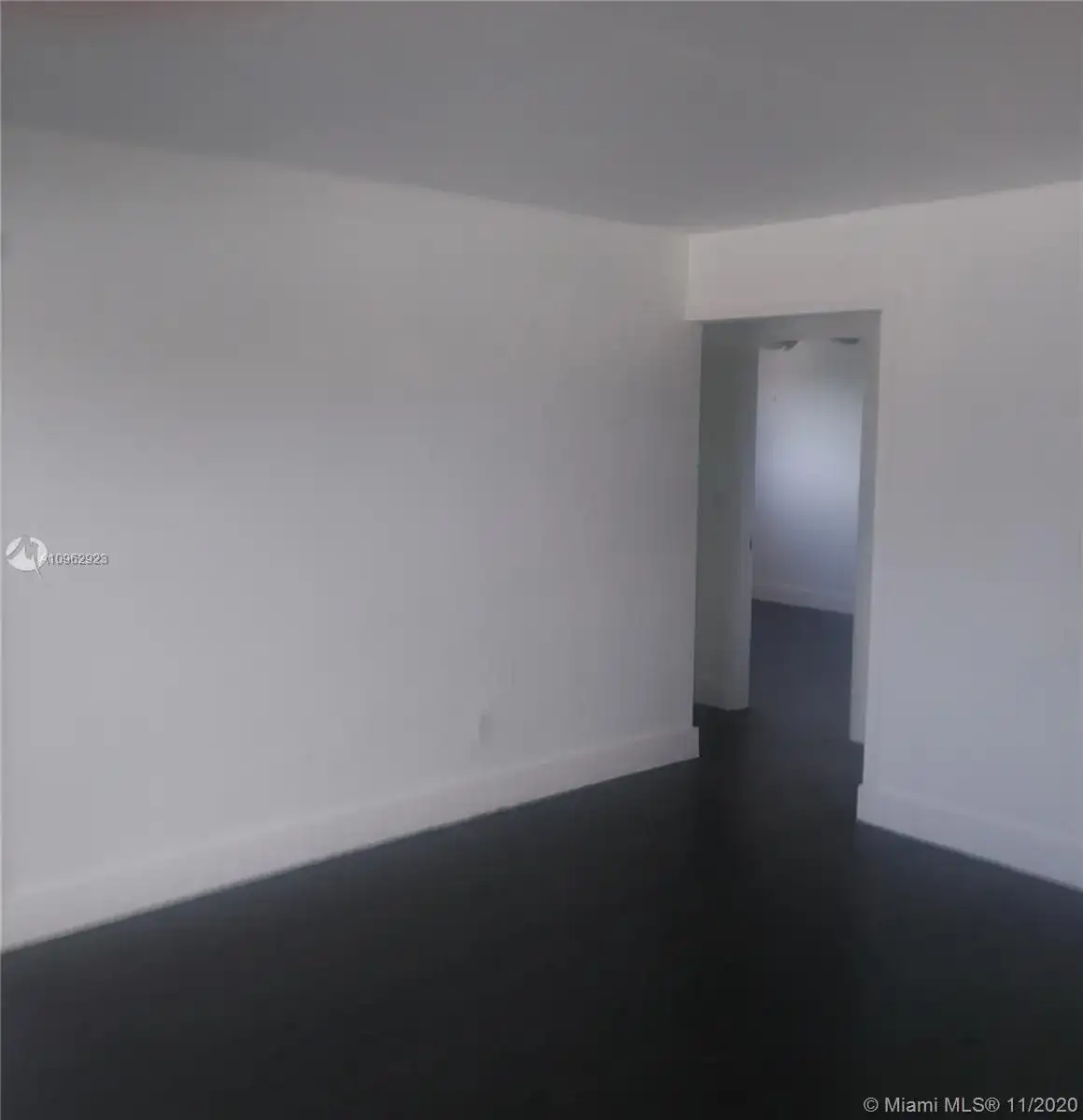 1050 SW 7th St, Miami FL 33130 photo 5